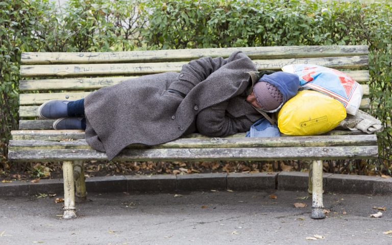 Spíte správně? Podle lékařů je důležité spát na levém boku