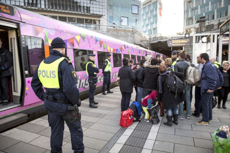 Další švédský policista přiznal existenci Kódu 291 – zákazu informovat o zločinech migrantů. „Veřejnost by se měla dozvědět pravdu,“ říká