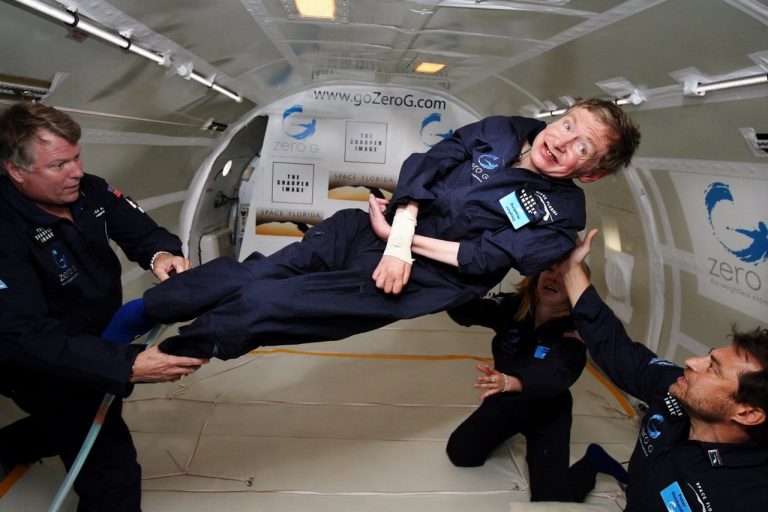 Zemřel geniální fyzik Stephen Hawking. Muž, který zvítězil nad hmotou