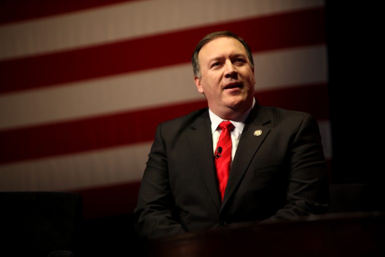 Americký ministr zahraničí Mike Pompeo zavzpomínal na léta, kdy šéfoval CIA, slovy: Lhali jsme, podváděli a kradli