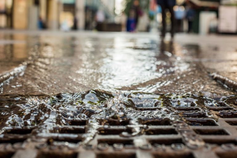 O milionářích, kteří ukradli vodu