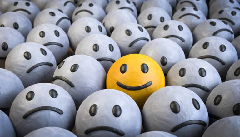 Syndrom vyhoření aneb V útrobách masomlejnku: Jak se přestat cítit jako vycucnutá baterka v Matrixu?